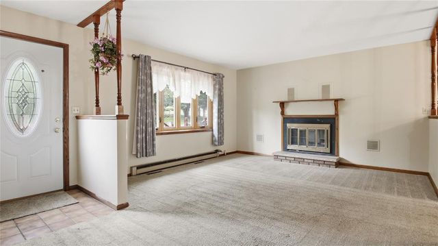 1413 Raedel Road, Eau Claire, WI 54703