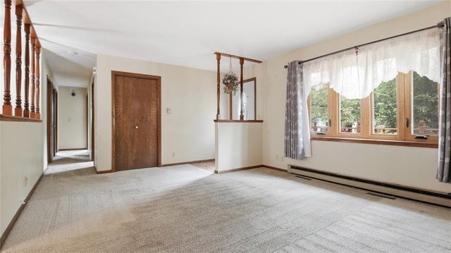 1413 Raedel Road, Eau Claire, WI 54703