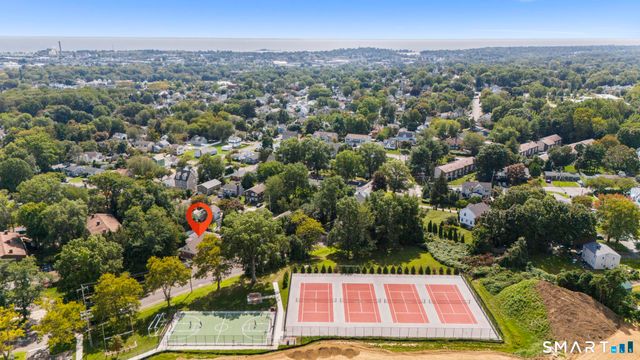 213 Knapps Highway, Fairfield, CT 06825
