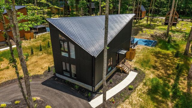 4142 Fontaine Way, Gatlinburg, TN 37738
