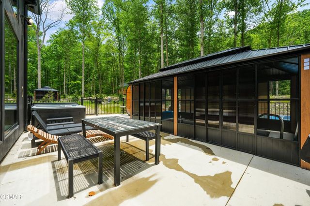 4142 Fontaine Way, Gatlinburg, TN 37738