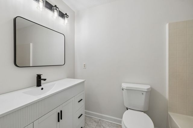 3093 Harpeth Springs Dr, Nashville, TN 37221