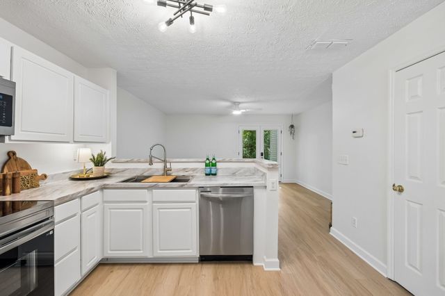 3093 Harpeth Springs Dr, Nashville, TN 37221