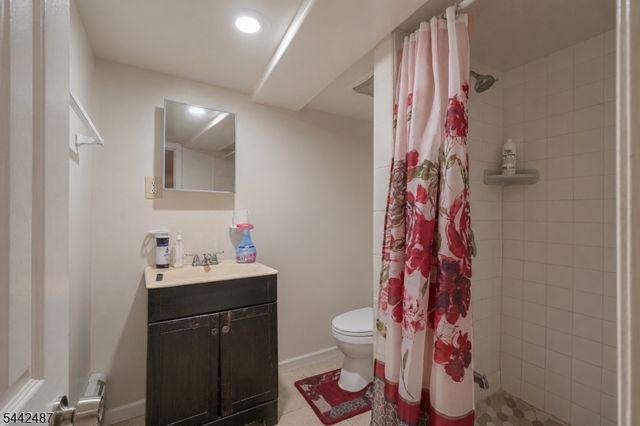 41 20Th Ave, Irvington Twp., NJ 07111