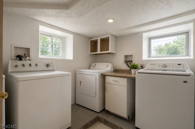 41 20Th Ave, Irvington Twp., NJ 07111
