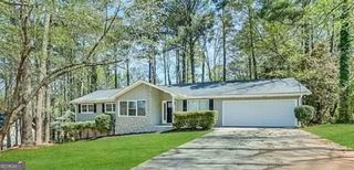 530 Valley Woods Circle SE, Conyers, GA 30094