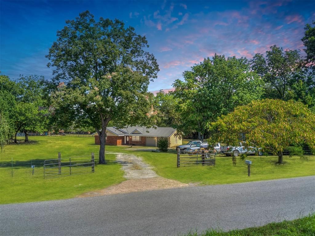 18835 Ferdondo Drive, Earlsboro, OK 74840