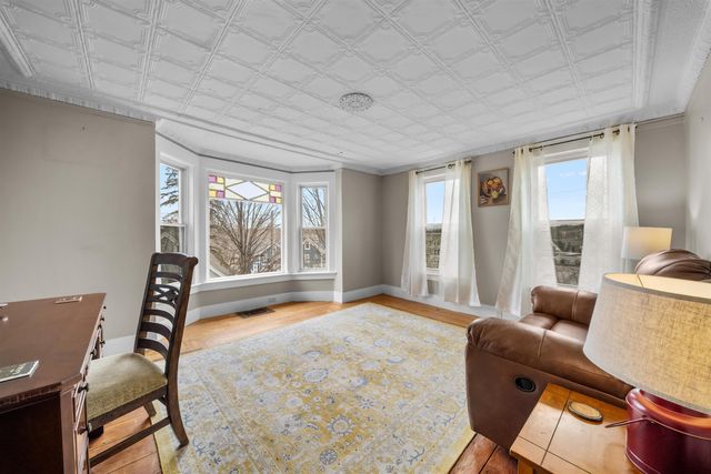 7 Elliott Street, Laconia, NH 03246