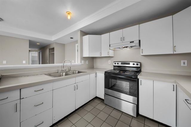 7 Elliott Street, Laconia, NH 03246