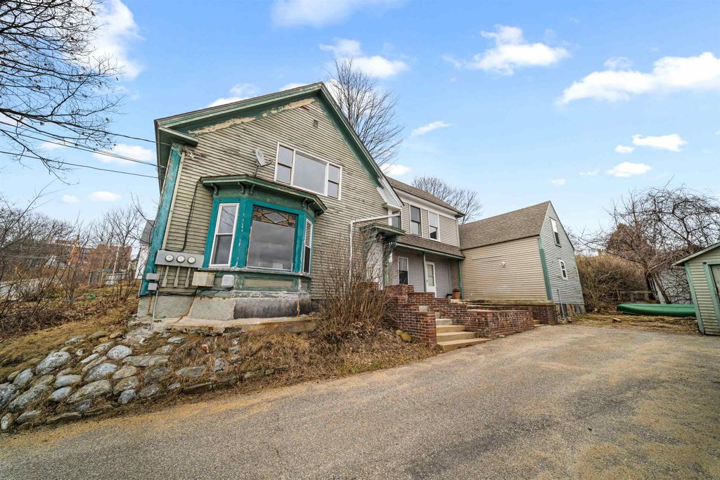 7 Elliott Street, Laconia, NH 03246