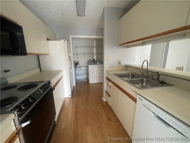 663 Bartons Landing #14 Place, Fayetteville, NC 28314