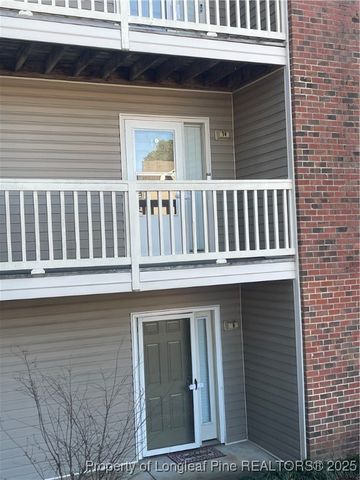 663 Bartons Landing #14 Place, Fayetteville, NC 28314