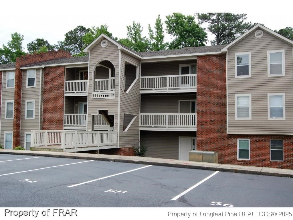 663 Bartons Landing #14 Place, Fayetteville, NC 28314