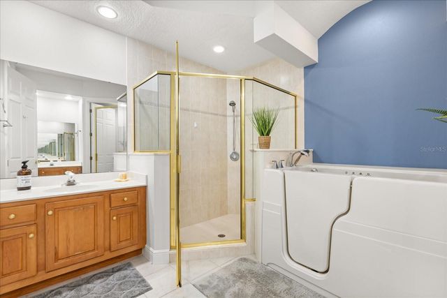 102 CAMINO REAL BOULEVARD 102, Howey In The Hills, FL 34737