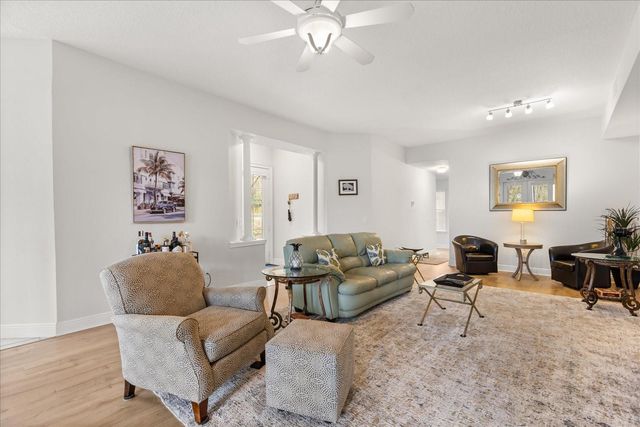 102 CAMINO REAL BOULEVARD 102, Howey In The Hills, FL 34737