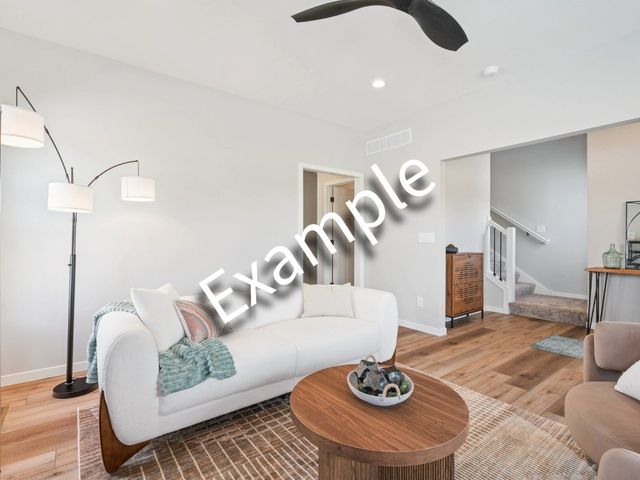 1305 Frontier Loop, Iowa City, IA 52246