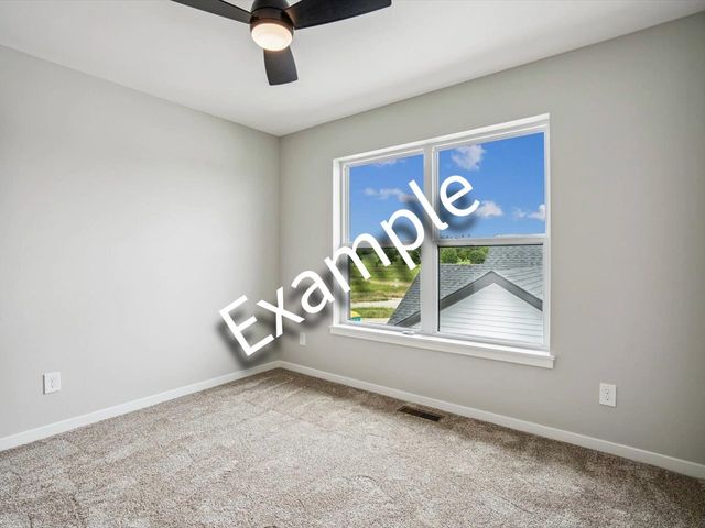 1305 Frontier Loop, Iowa City, IA 52246