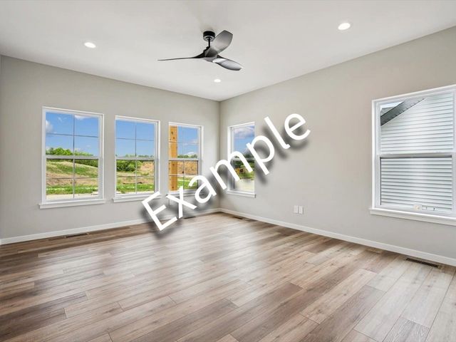 1305 Frontier Loop, Iowa City, IA 52246