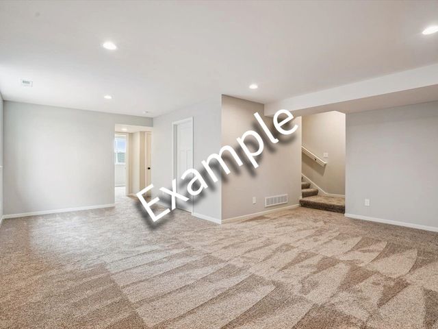 1305 Frontier Loop, Iowa City, IA 52246