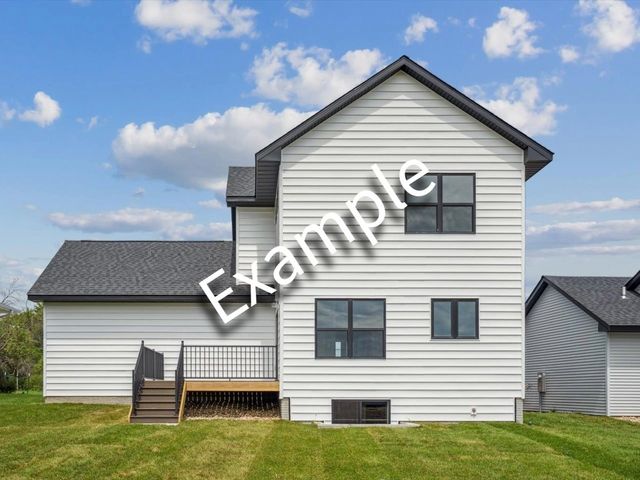 1305 Frontier Loop, Iowa City, IA 52246