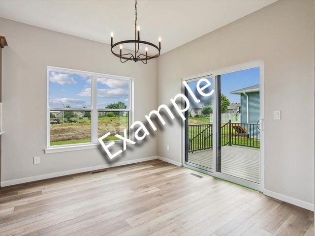 1305 Frontier Loop, Iowa City, IA 52246