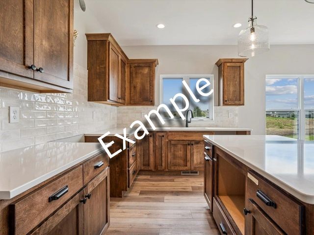 1305 Frontier Loop, Iowa City, IA 52246