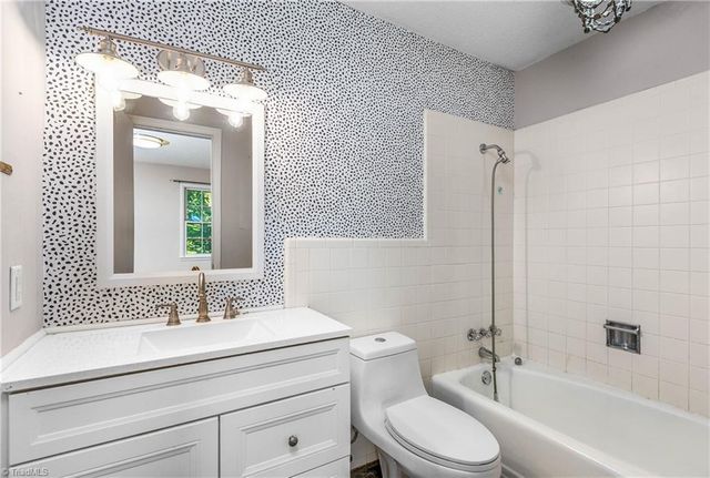 4210 Niblick Drive, Pfafftown, NC 27040