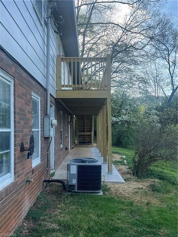 4210 Niblick Drive, Pfafftown, NC 27040