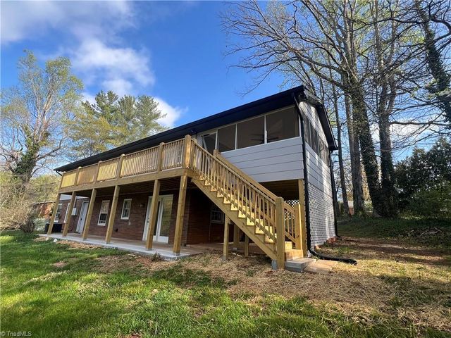 4210 Niblick Drive, Pfafftown, NC 27040