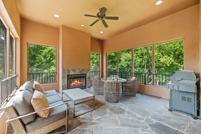 493 Hazel Avenue, Highland Park, IL 60035