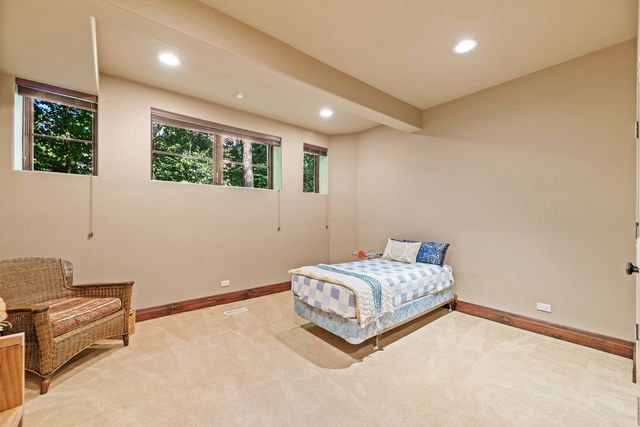 493 Hazel Avenue, Highland Park, IL 60035