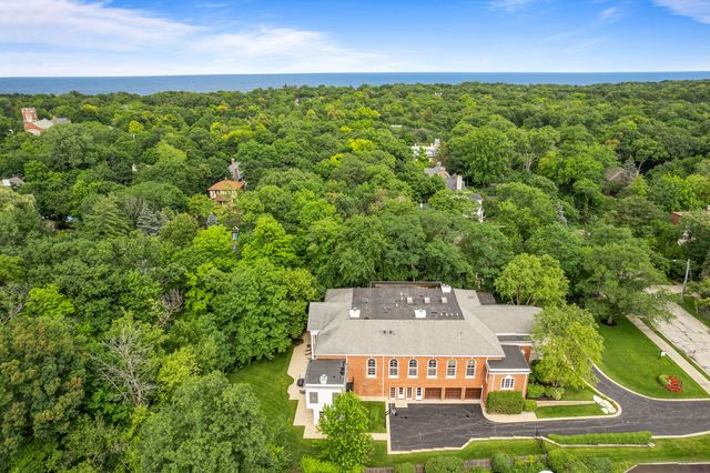 493 Hazel Avenue, Highland Park, IL 60035