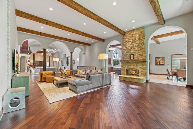 493 Hazel Avenue, Highland Park, IL 60035