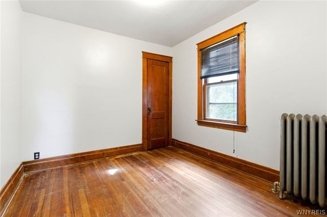 1427 Fort Avenue, Niagara Falls, NY 14303
