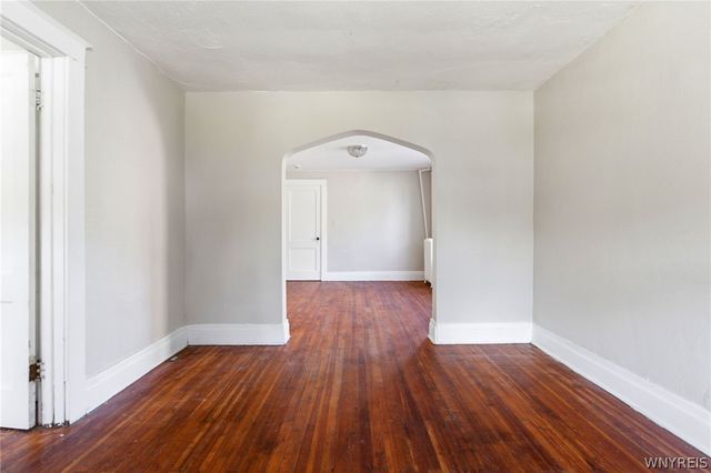 1427 Fort Avenue, Niagara Falls, NY 14303