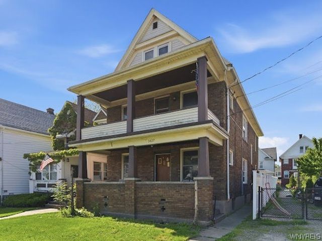 1427 Fort Avenue, Niagara Falls, NY 14303