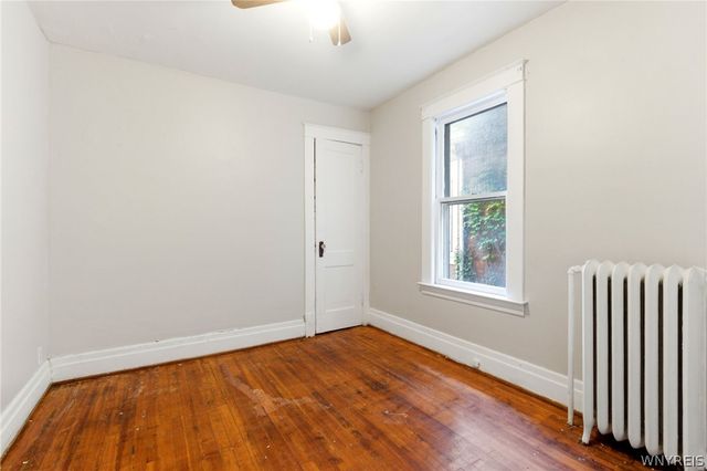 1427 Fort Avenue, Niagara Falls, NY 14303