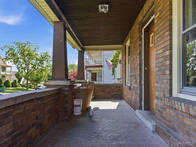 1427 Fort Avenue, Niagara Falls, NY 14303