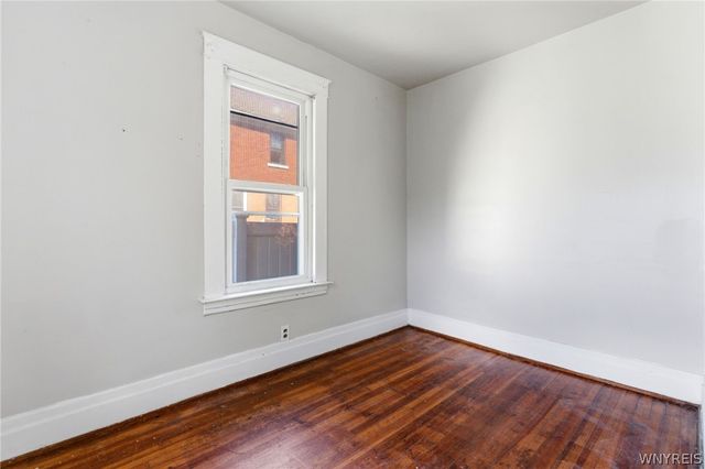1427 Fort Avenue, Niagara Falls, NY 14303