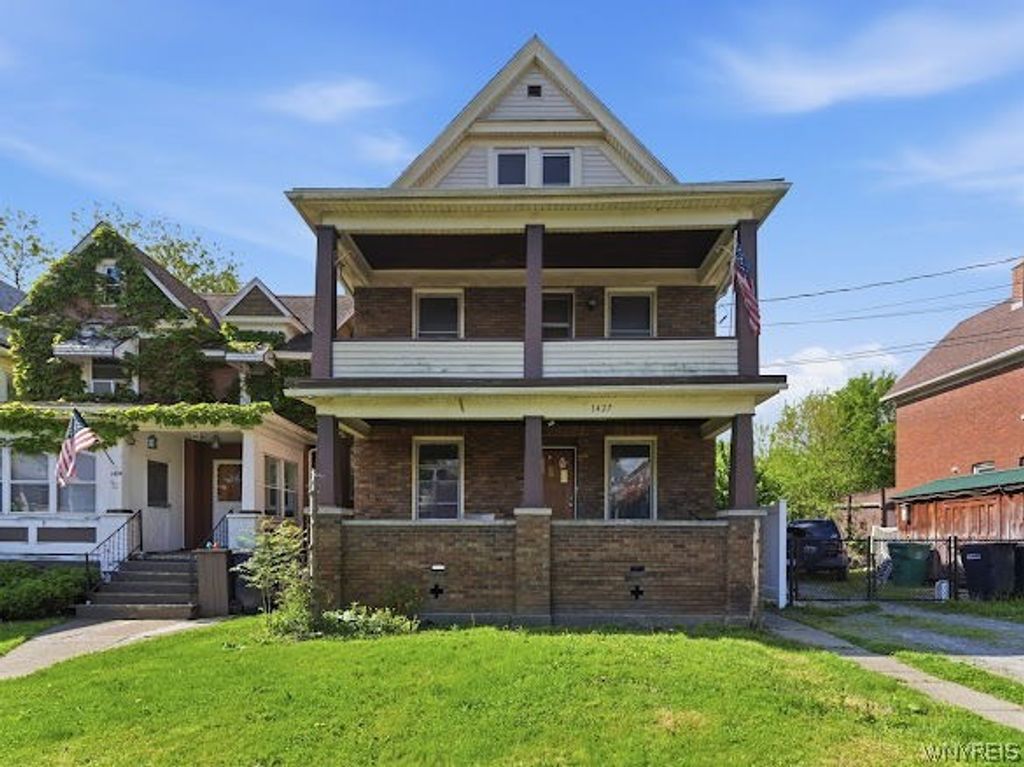1427 Fort Avenue, Niagara Falls, NY 14303