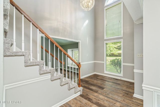 10921 Sallings Rd, Knoxville, TN 37922