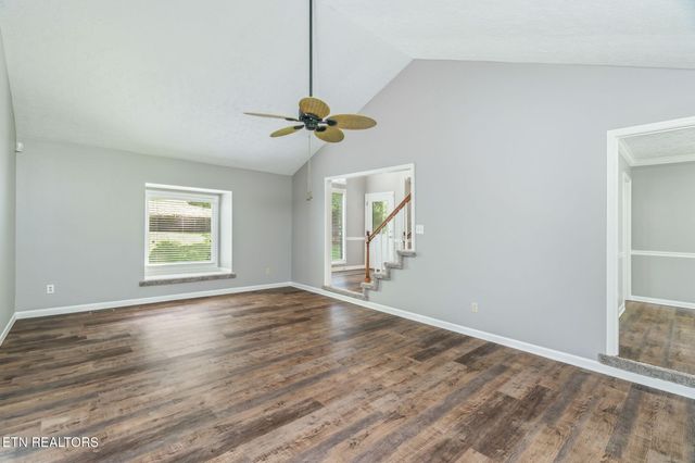 10921 Sallings Rd, Knoxville, TN 37922