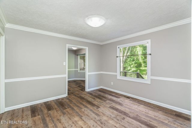 10921 Sallings Rd, Knoxville, TN 37922