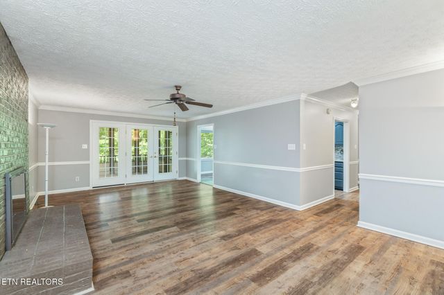 10921 Sallings Rd, Knoxville, TN 37922