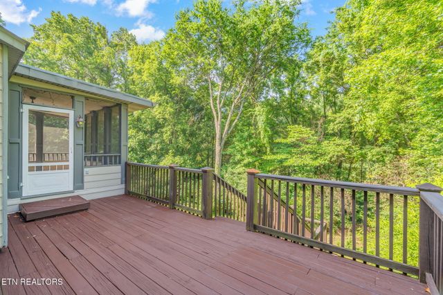 10921 Sallings Rd, Knoxville, TN 37922