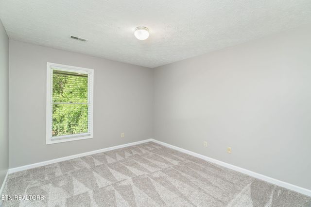 10921 Sallings Rd, Knoxville, TN 37922