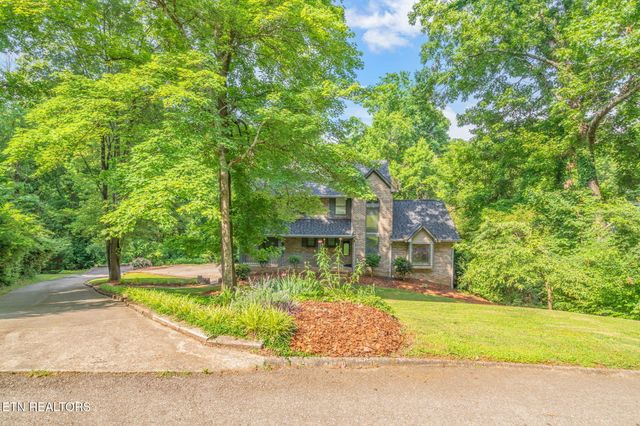 10921 Sallings Rd, Knoxville, TN 37922