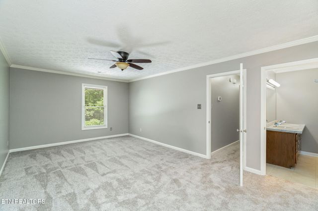 10921 Sallings Rd, Knoxville, TN 37922