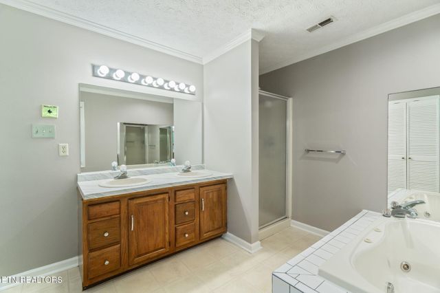 10921 Sallings Rd, Knoxville, TN 37922