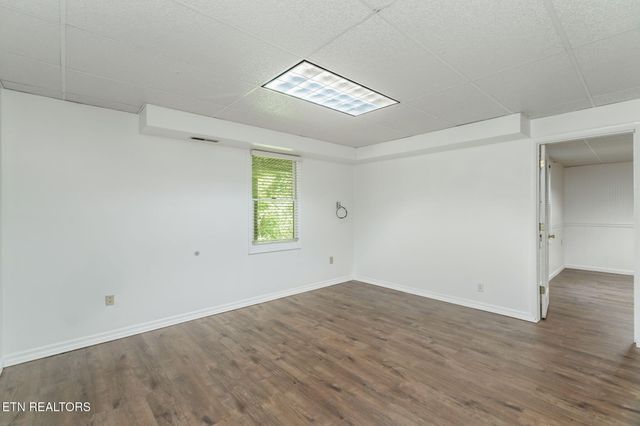 10921 Sallings Rd, Knoxville, TN 37922